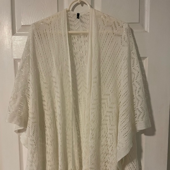 Boho inspired knit kimono - Picture 2 of 5